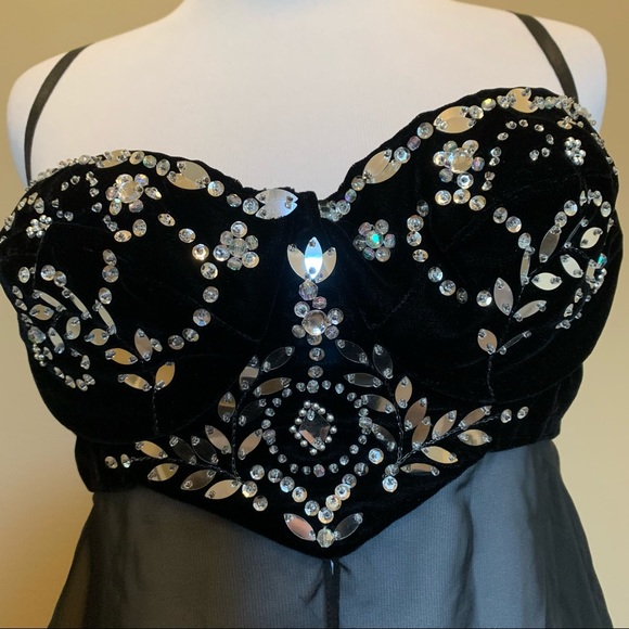 VS Sexy Little Things Showgirl Costume Lingerie - Picture 10 of 10